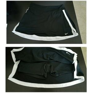 Nike black dri-fit skirt, size small